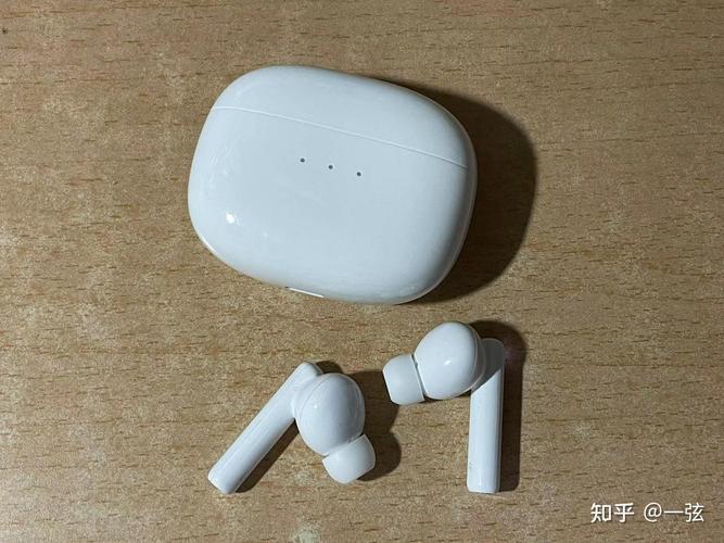 2025新澳门精准正版图库和99元耳机包炒至1499与99元耳机怎么样